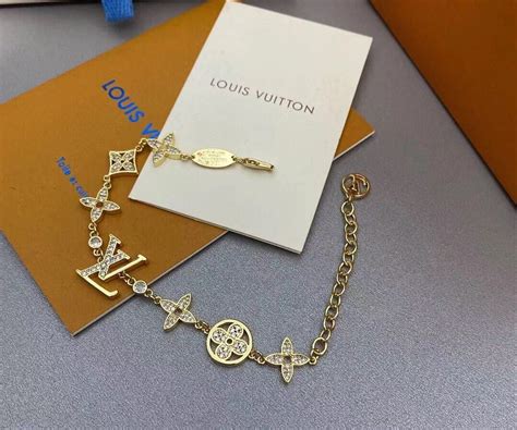 louis vuitton four leaf clover bracelet